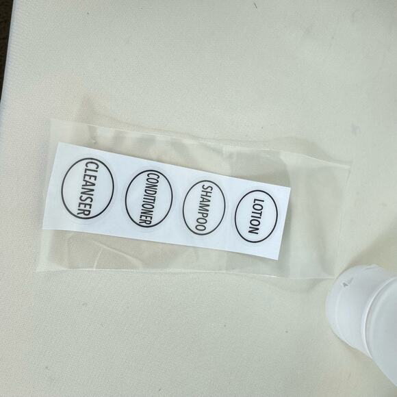 New In Bag 4 Piece Travel Shower Bottles Portable Labels Zippered Pouch Silicone - Picture 5 of 5